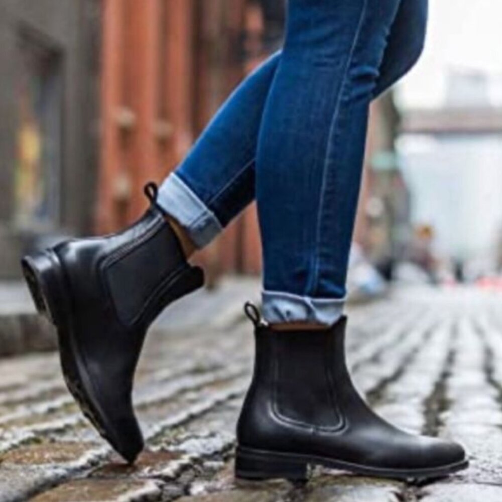 Frye Melissa Chelsea Boot